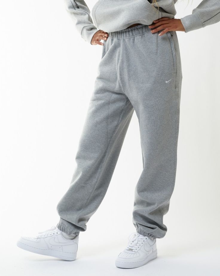 Nike Mirror Regular Fit Sweatpants – Light Gray