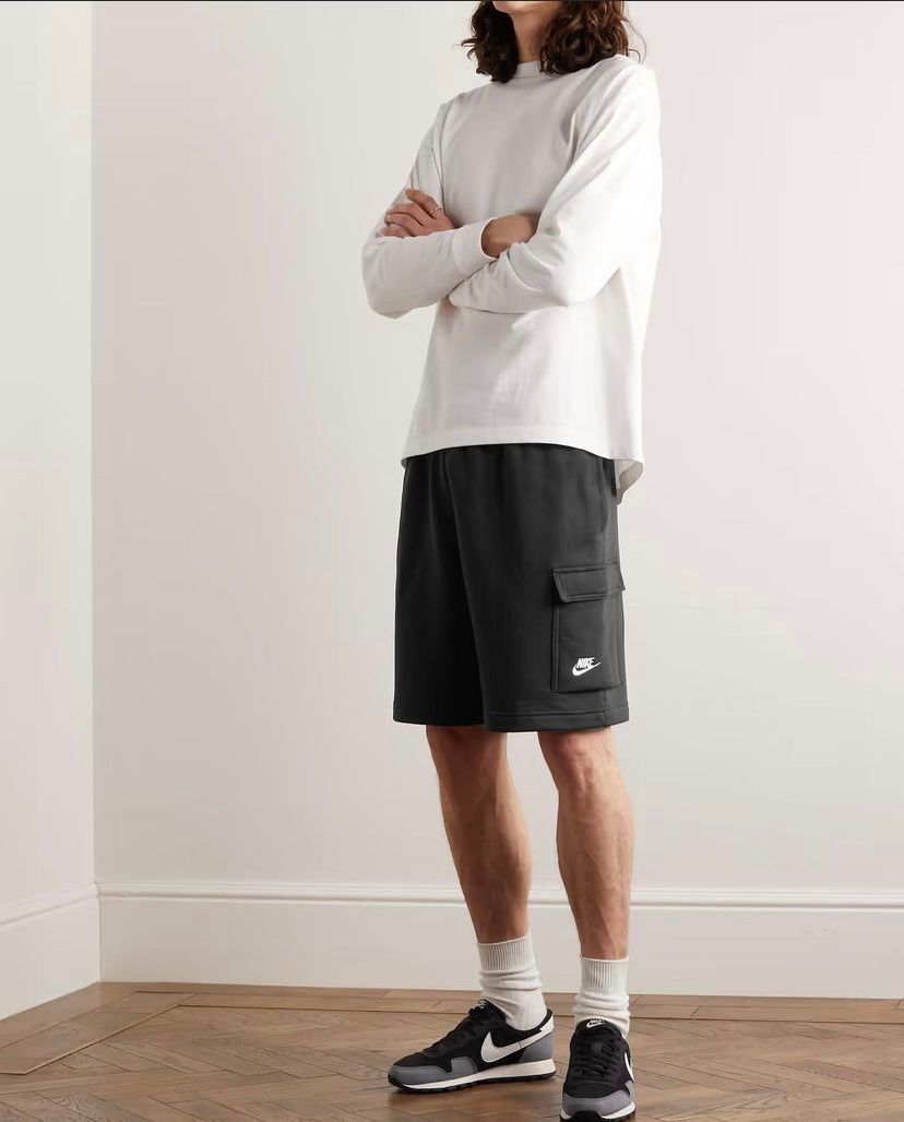 Nike Mirror Cargo Shorts – Regular Fit – Black