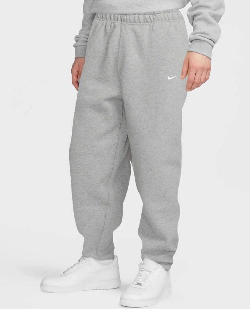Nike Mirror Regular Fit Sweatpants – Light Gray