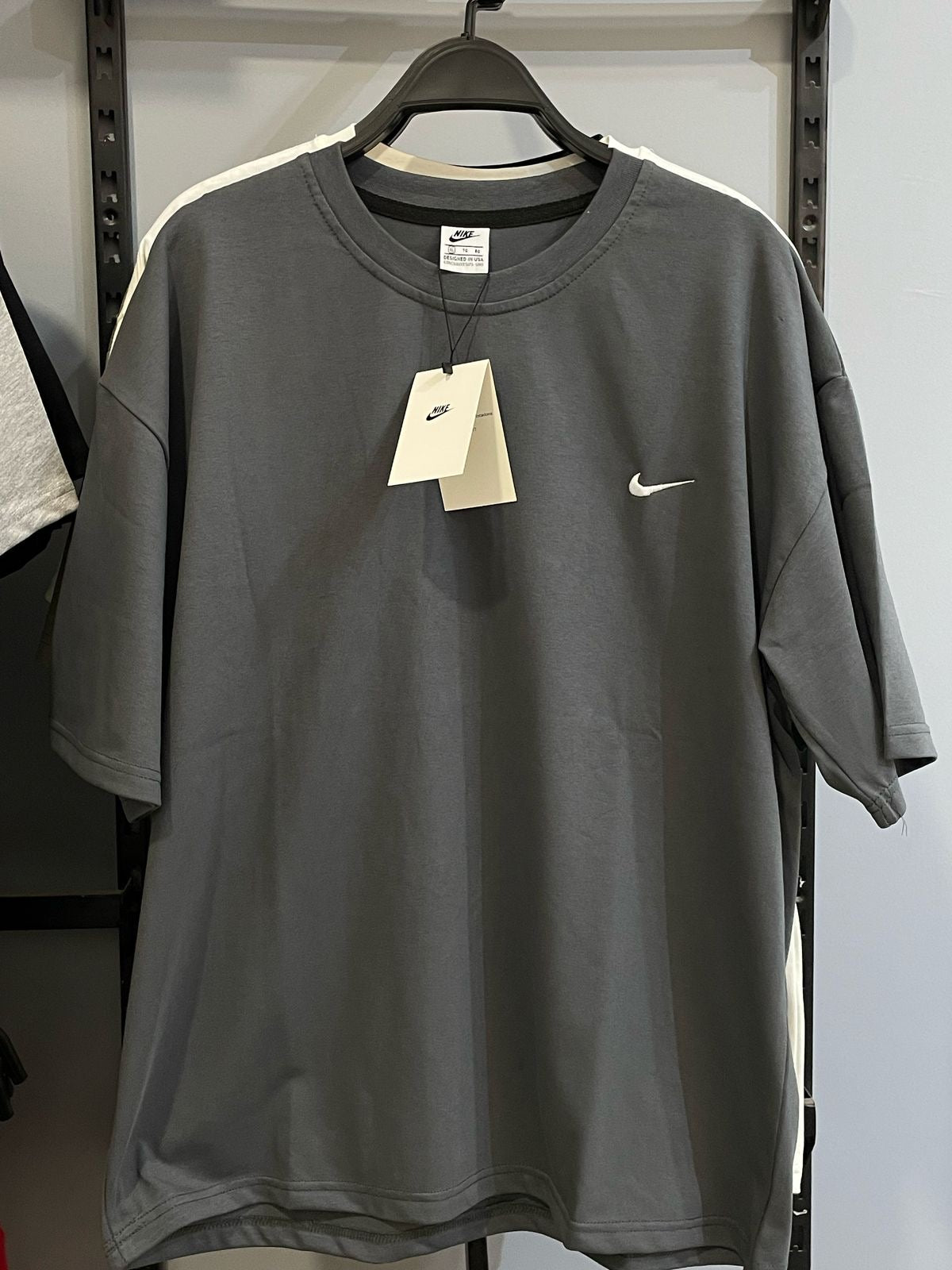 Nike Oversized Mirror T-Shirt – Dark Gray