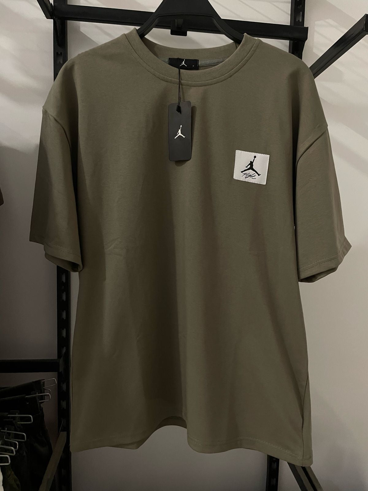 Air Jordan Oversized Mirror T-Shirt – Kiwi