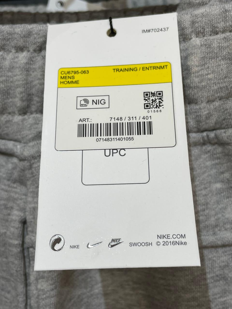 Nike Regular Fit Mirror Shorts – Light Gray