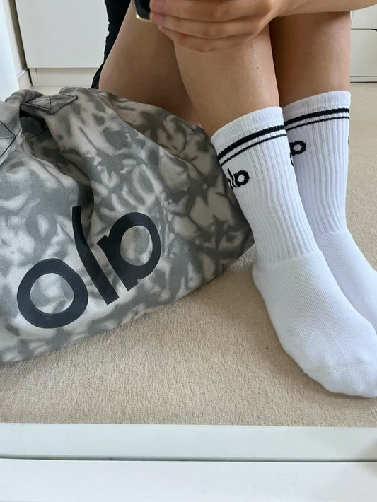 Alo Unisex Throwback Crew Socks – Retro Sport Style