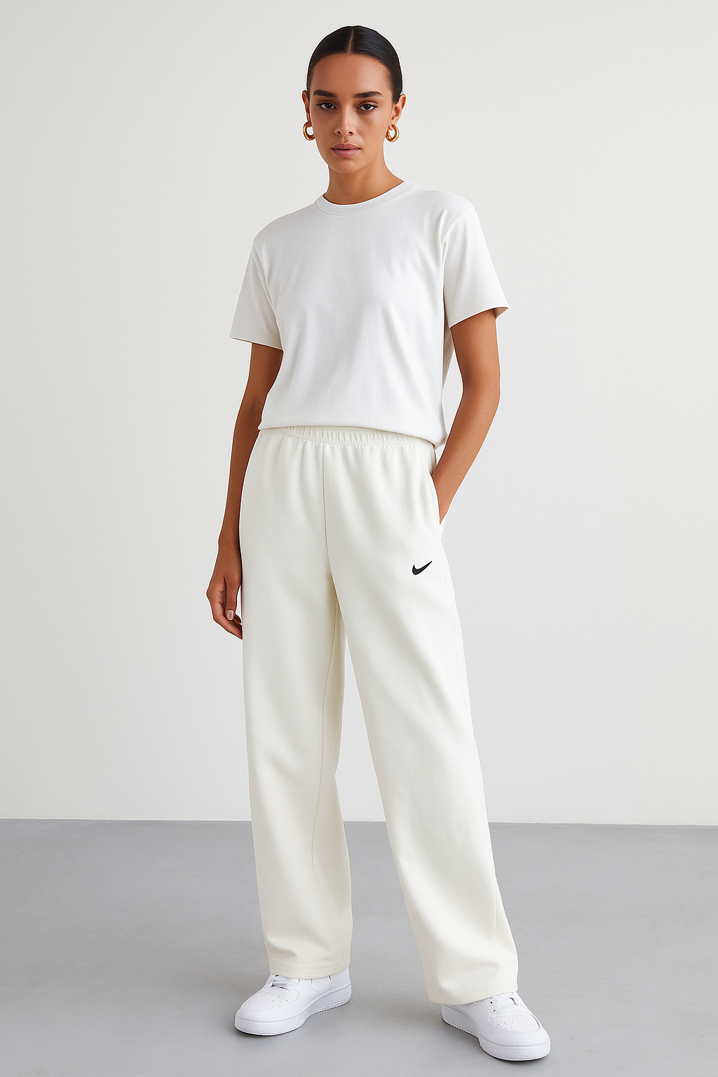 Nike Mirror Wide-Leg Sweatpants Unisex – off white