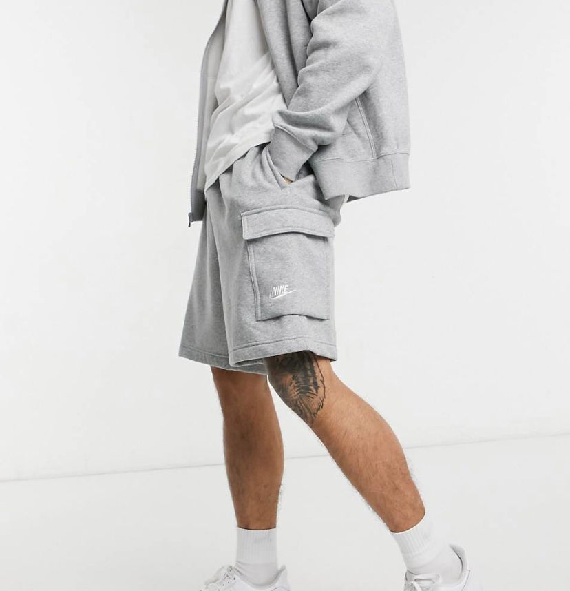 Nike Mirror Cargo Shorts – Regular Fit – Light Gray